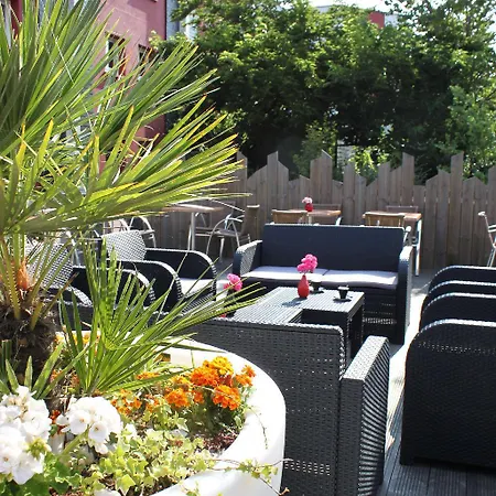 Kyriad Direct Rennes Ouest 3*