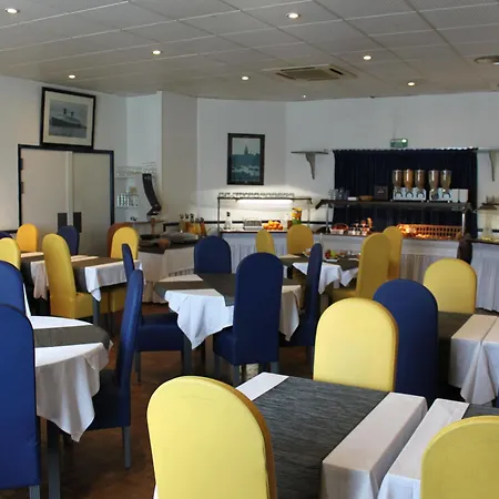 Hotel Kyriad Direct Rennes Ouest 3*