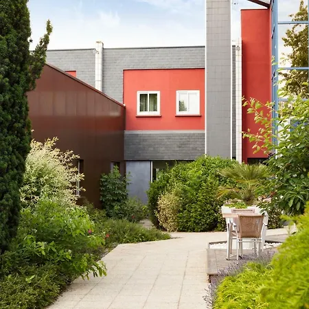 Hotel Kyriad Direct Rennes Ouest 3*