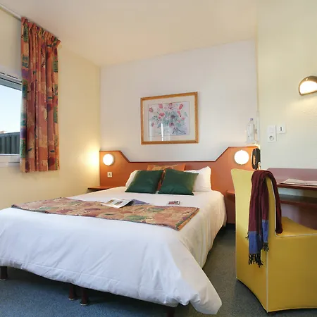 Kyriad Direct Rennes Ouest 3*